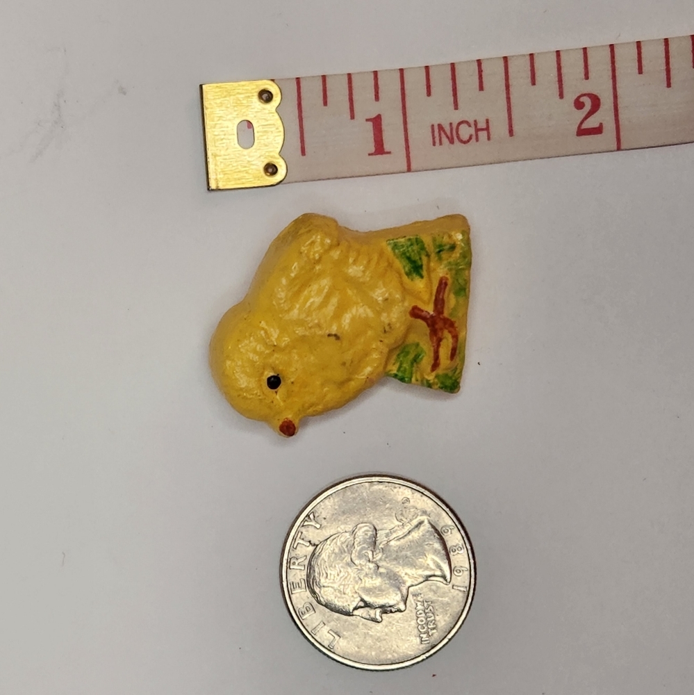 Yellow Spring Chick Pin Brooch - Picture 3 of 5